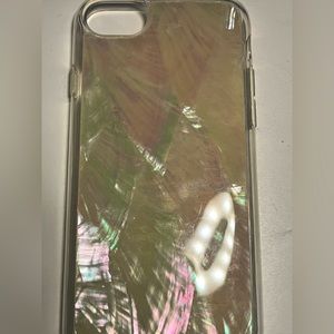 GREAT CONDITION!!      iphone 6 and 7 cases never used